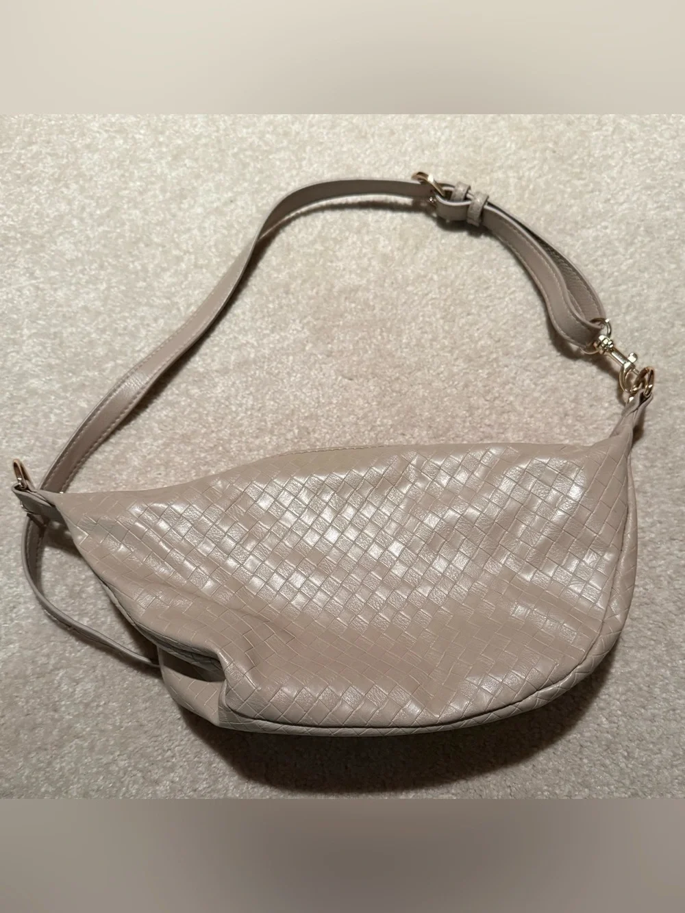 UNIVERSAL THREAD Taupe Sling bag Crossbody